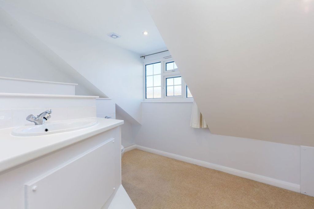 Additional image 8 of 3 bed semi-detached house to rentBethel Road, Sevenoaks TN13