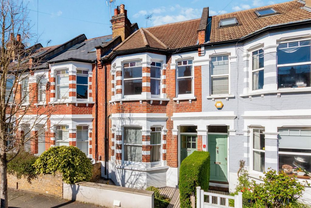 Property photo 1 of 7