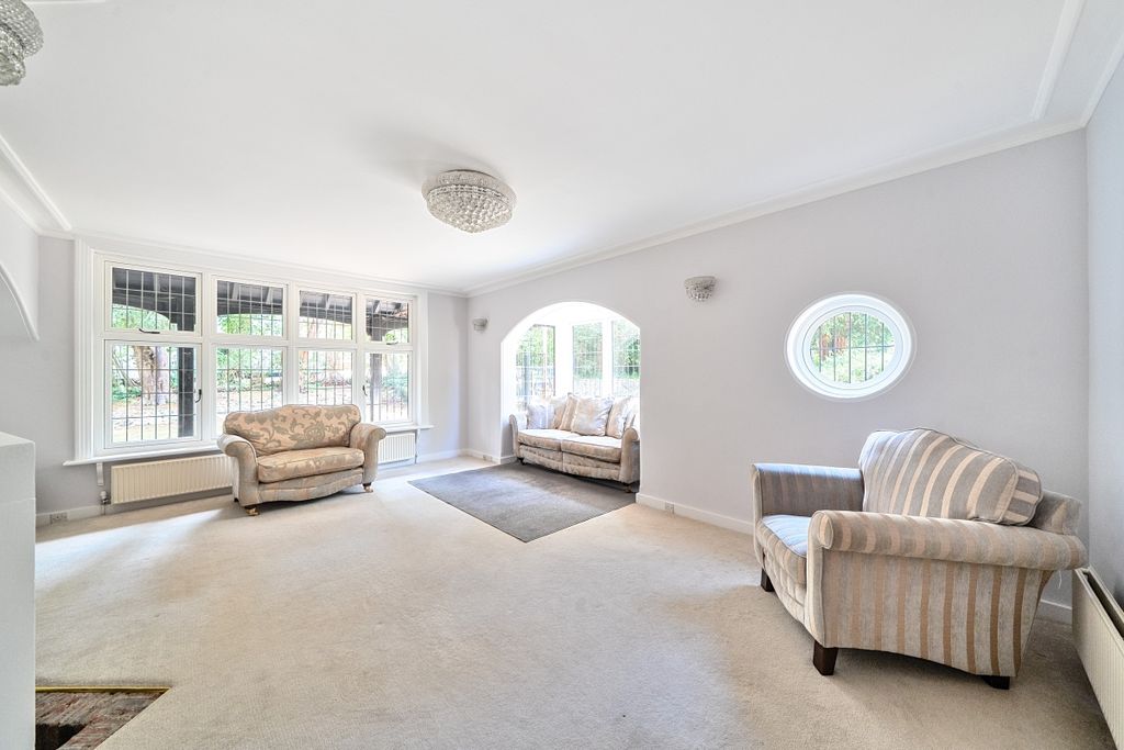 Property photo 3 of 14 1316482-8-687A66A...