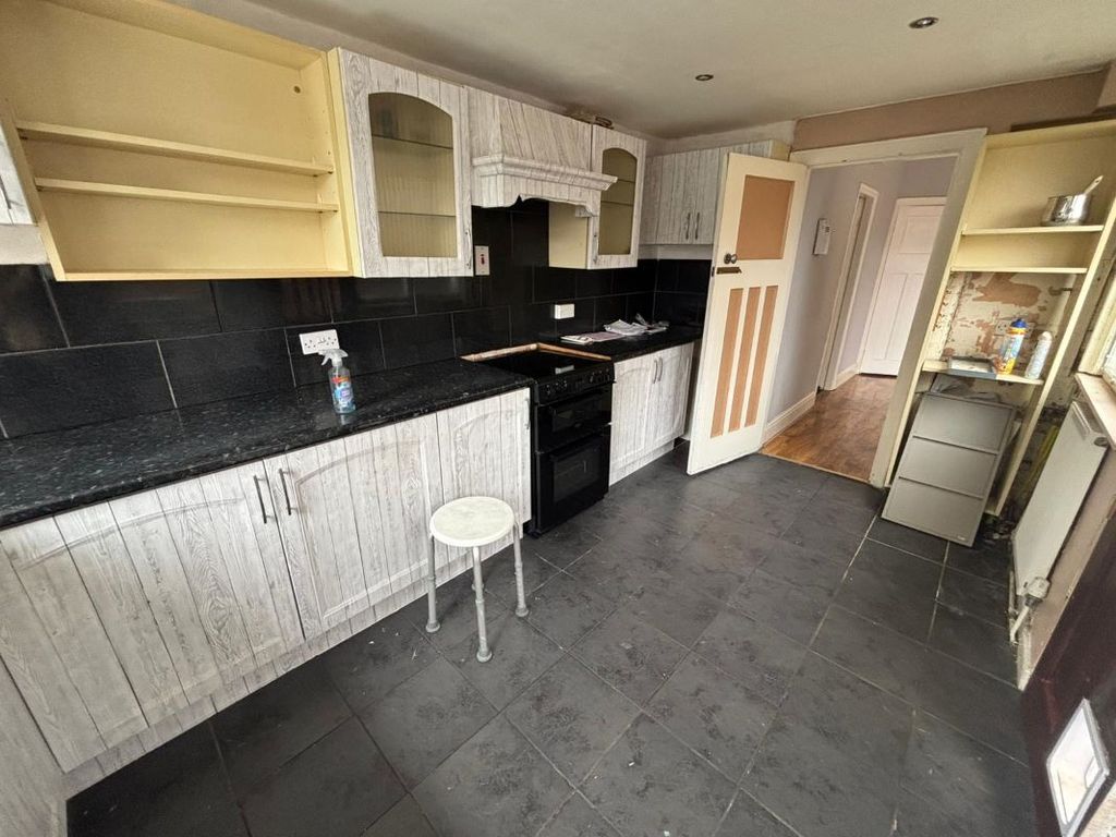 Property photo 3 of 10 Image 3