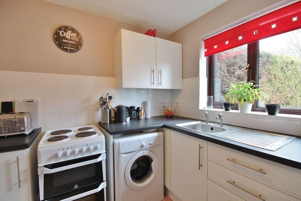 Property photo 3 of 12