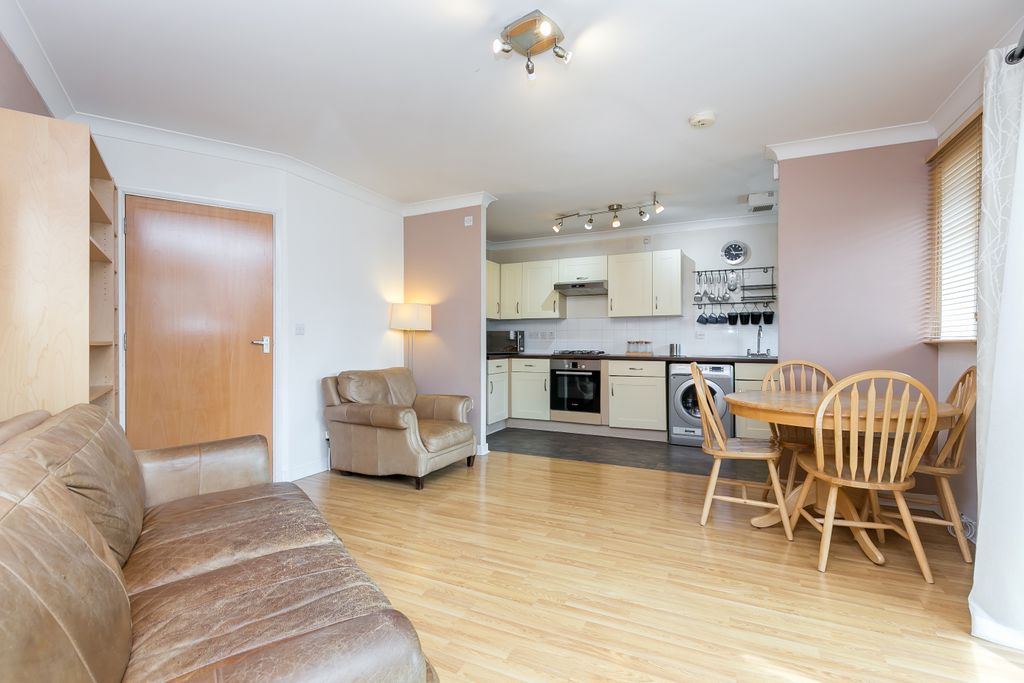 Property photo 3 of 13 Reception/Kitchen