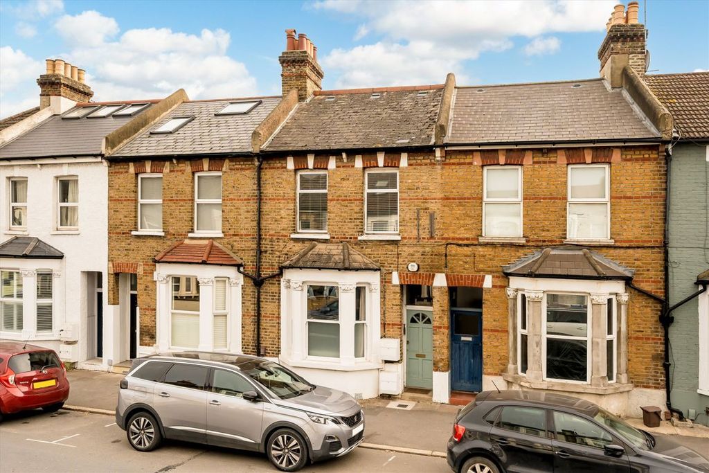 Property photo 1 of 5