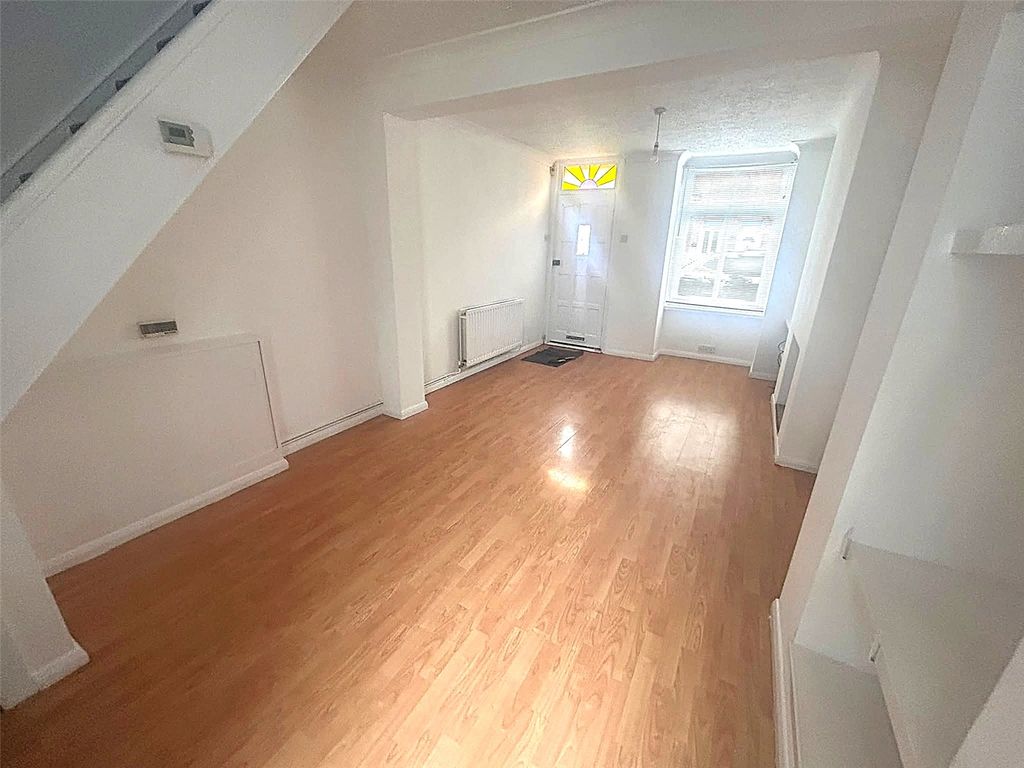 Property photo 2 of 12 Picture No. 03
