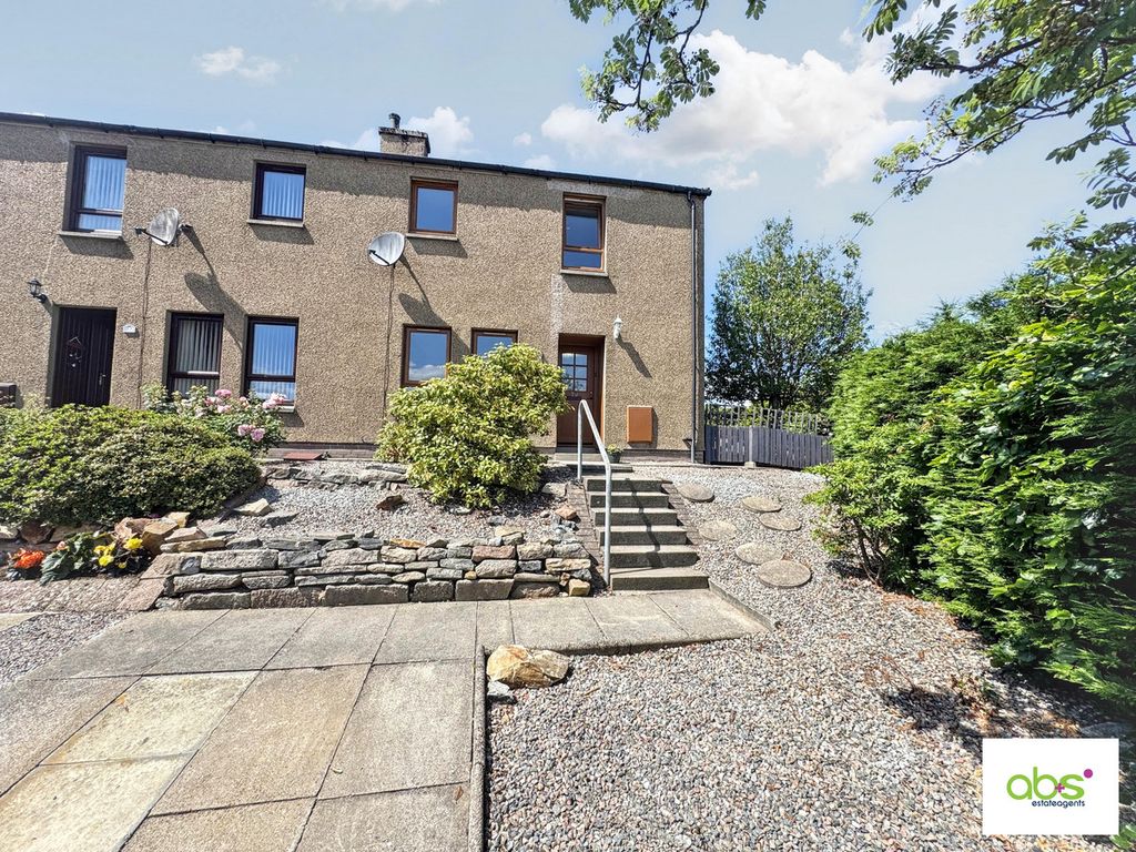 Property photo 1 of 28