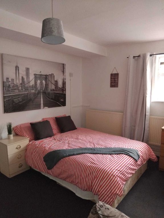 Property photo 1 of 4