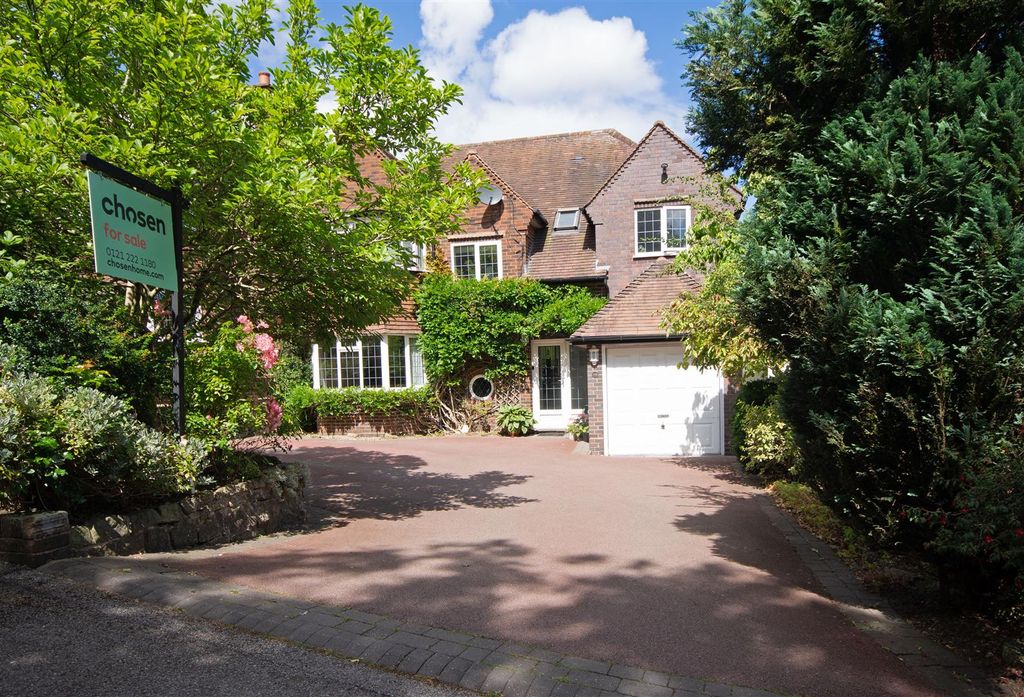 Property photo 1 of 28