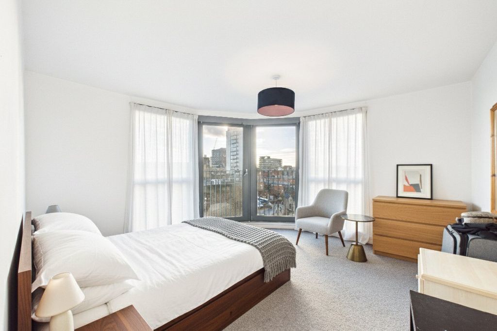 Property photo 3 of 6 Picture No. 26