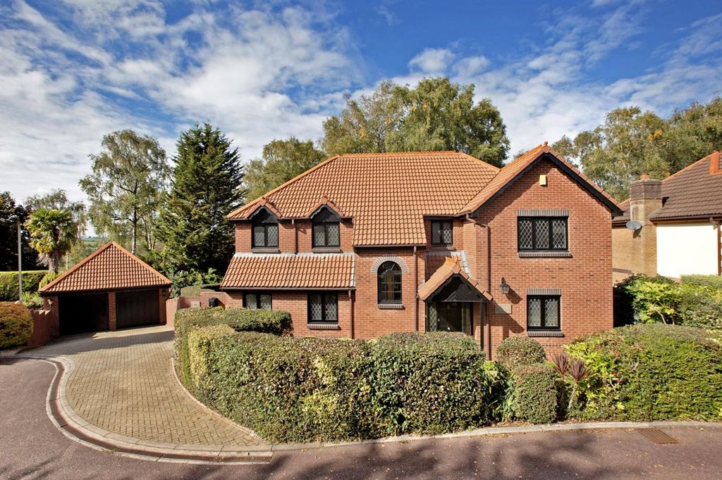 Property photo 1 of 23