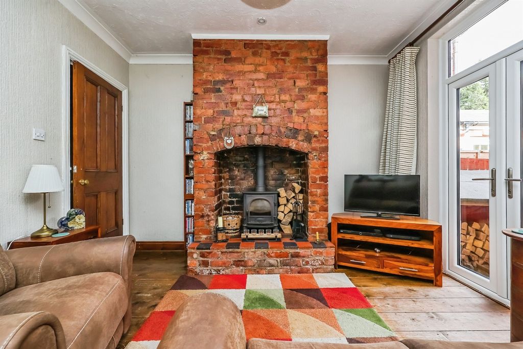 Property photo 2 of 16