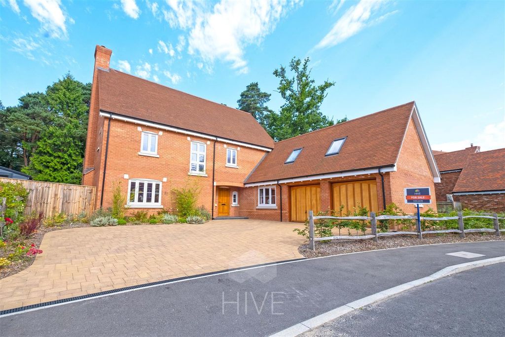 Property photo 1 of 39