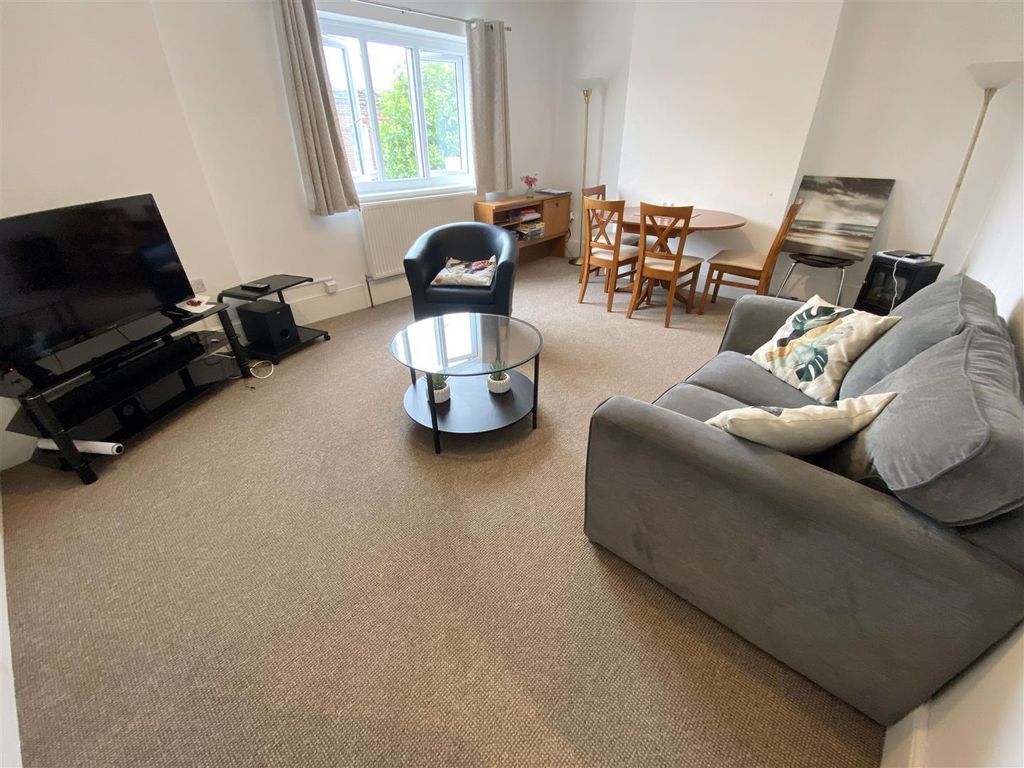 Property photo 2 of 6