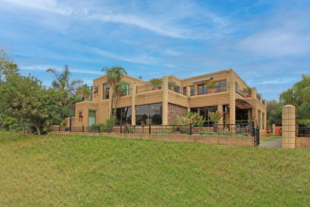 Property photo 1 of 58