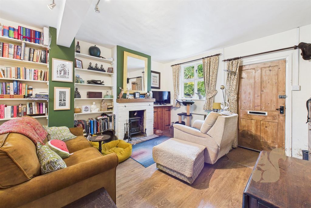 Property photo 2 of 20 Living Room