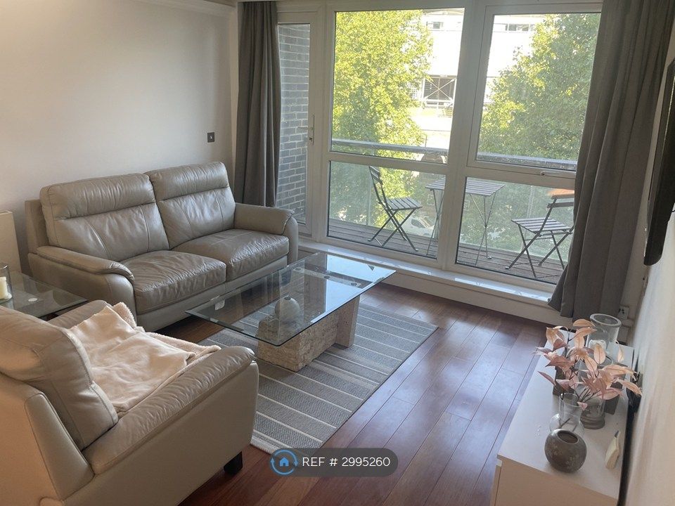 Property photo 3 of 12 Sitting Living Area