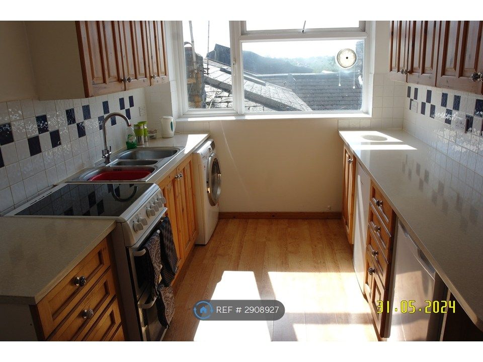 Property photo 3 of 22 Galley Kitchen