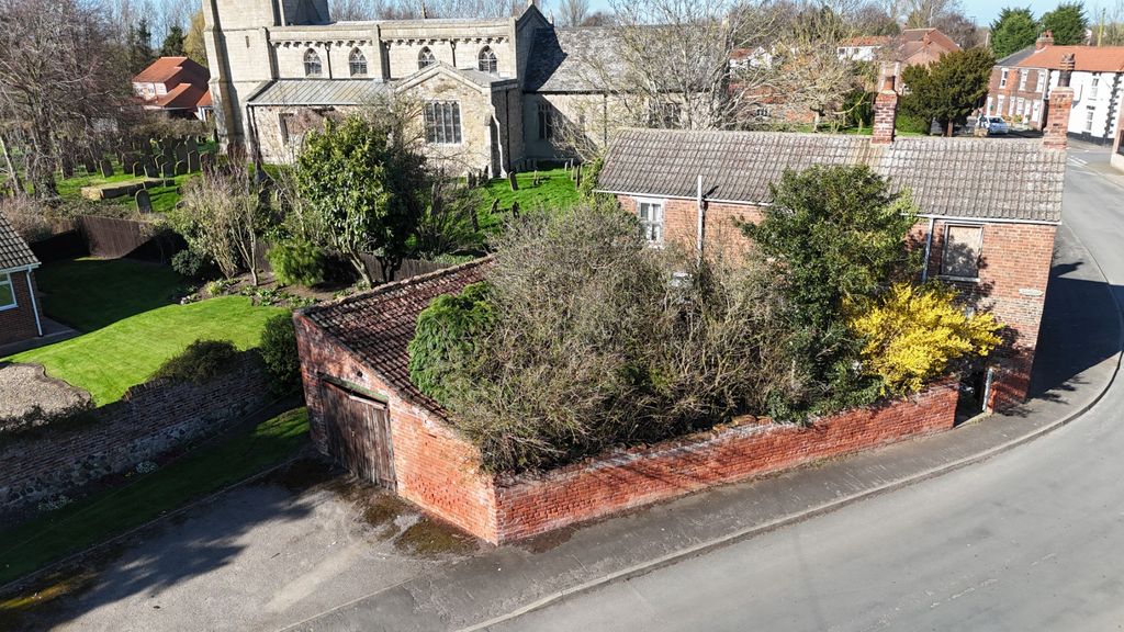 Property photo 3 of 4 4975157
