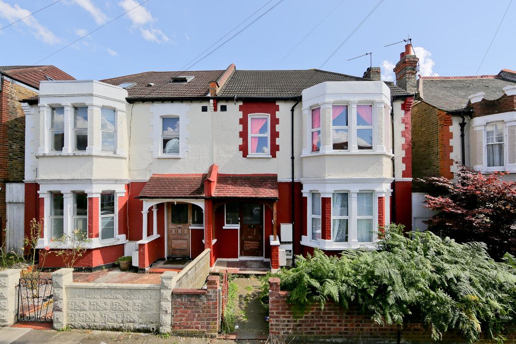 Property photo 1 of 9