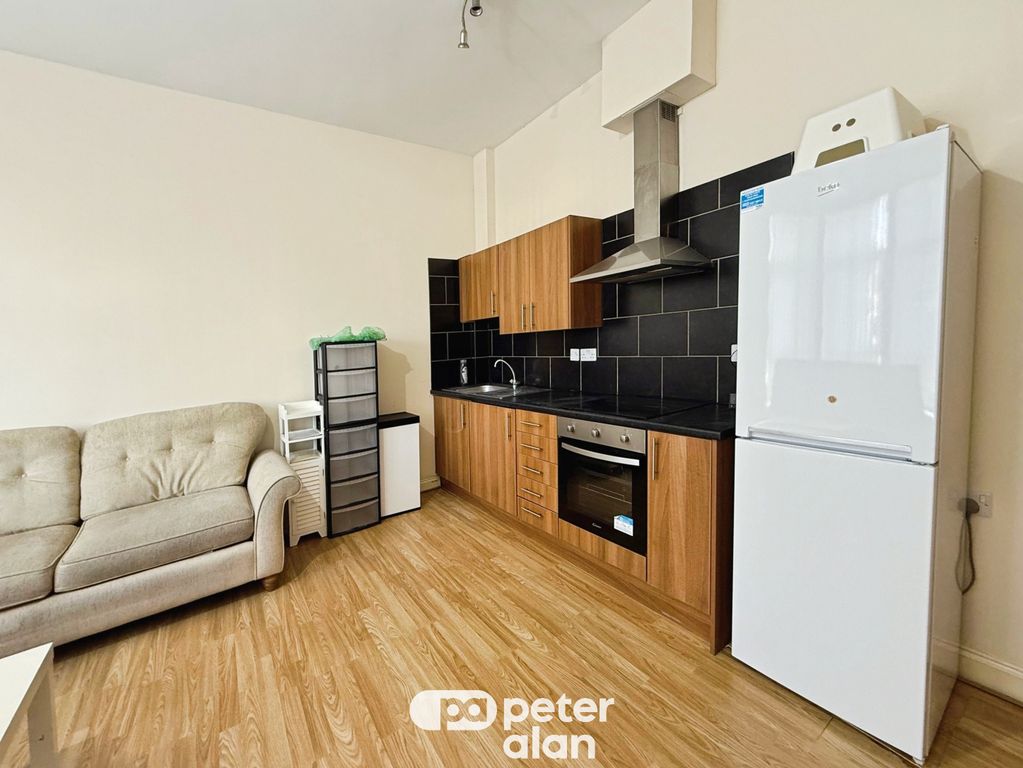 Property photo 2 of 7 Front