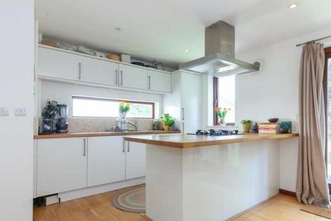 Property photo 3 of 5 Kitchen