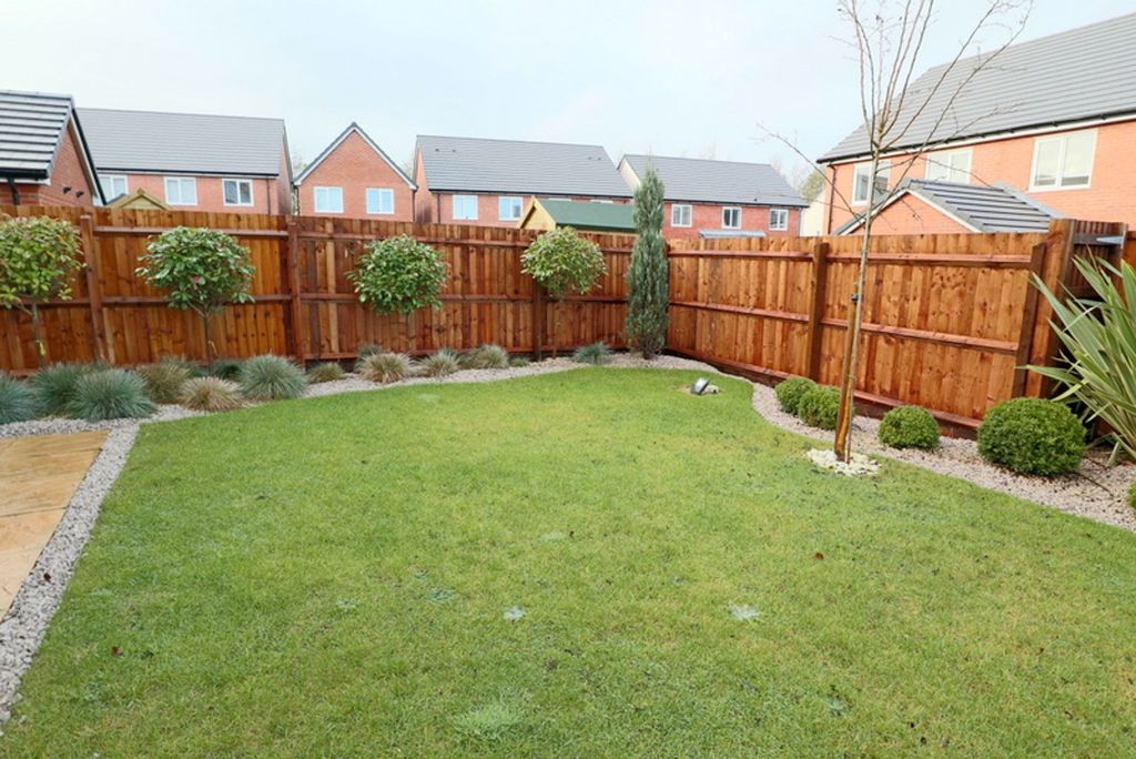 Property photo 3 of 17 Photo 15