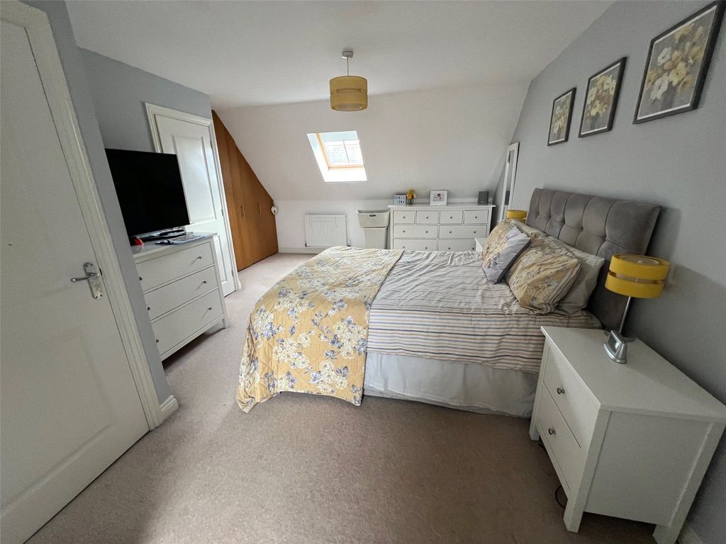 Property photo 3 of 16 Picture No. 06