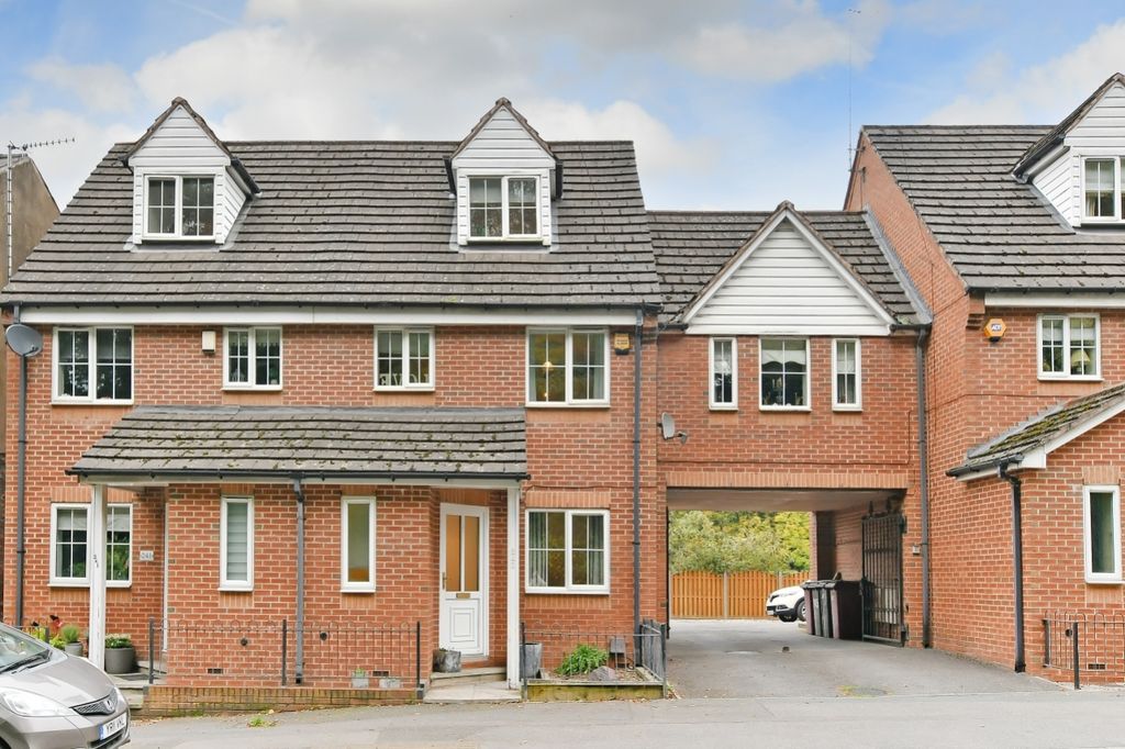 Property photo 1 of 18 Dsc_4092