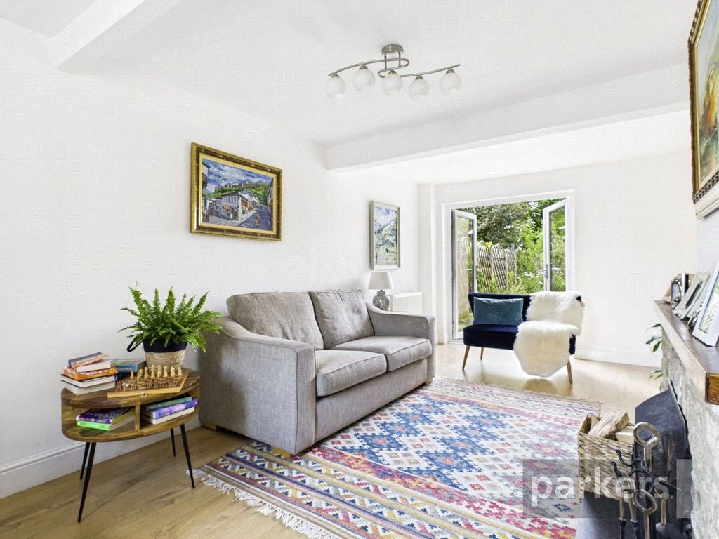 Property photo 2 of 34 Picture No. 08