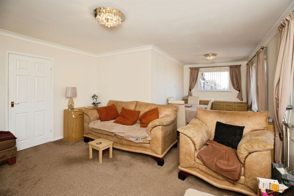 Property photo 3 of 15