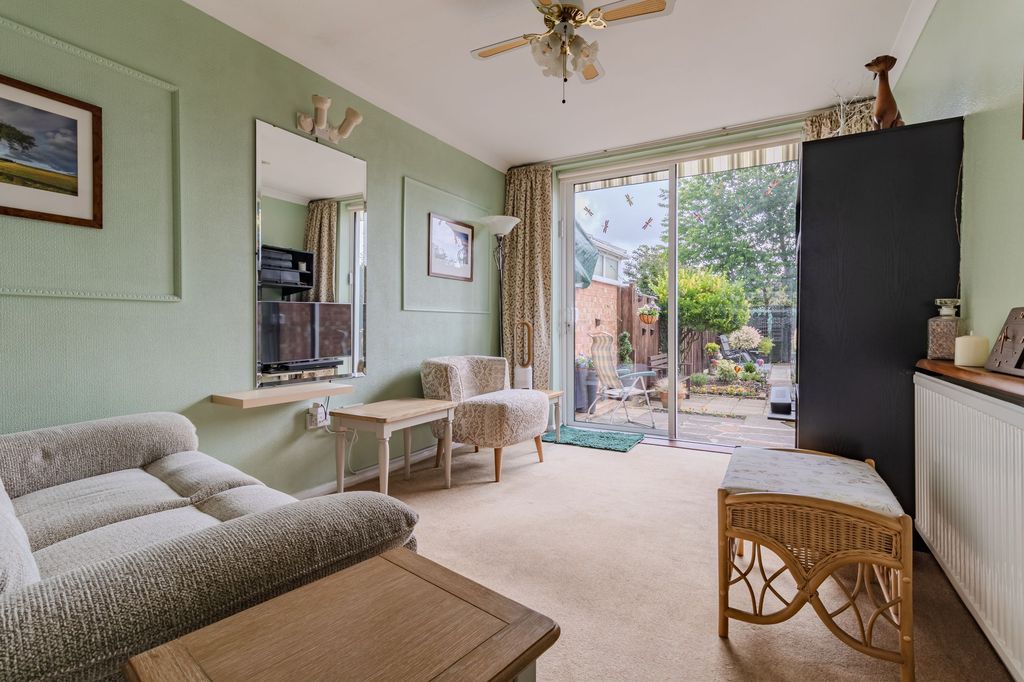 Property photo 2 of 16