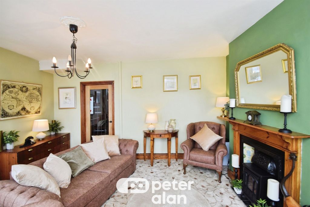 Property photo 3 of 31
