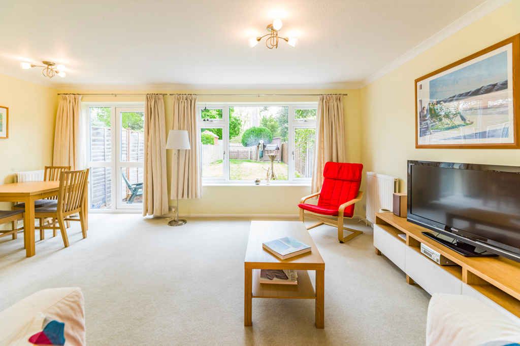 Property photo 2 of 9