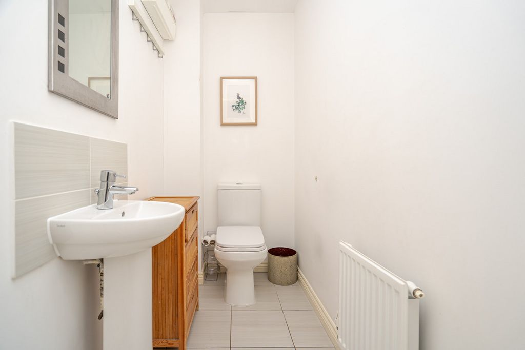 Property photo 3 of 22