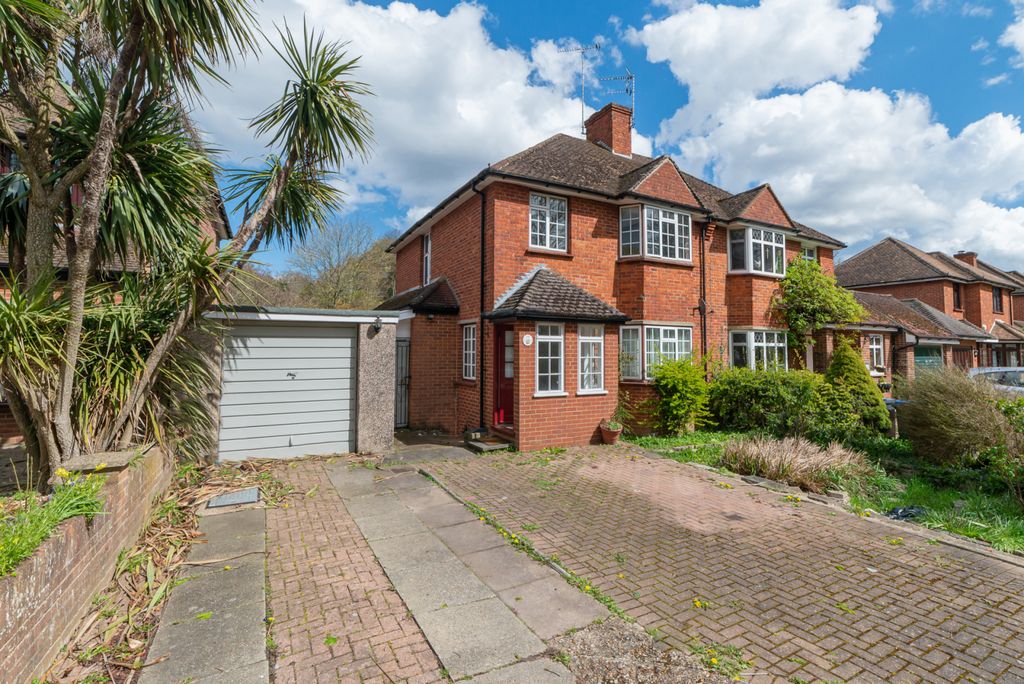 Property photo 1 of 17 3 Bedroom Semi Detached Bungalow For Rent