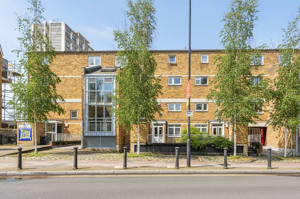 Property photo 3 of 14