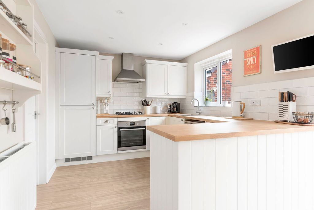 Additional image 5 of 3 bed detached house for saleJeacock Grove, Pershore WR10