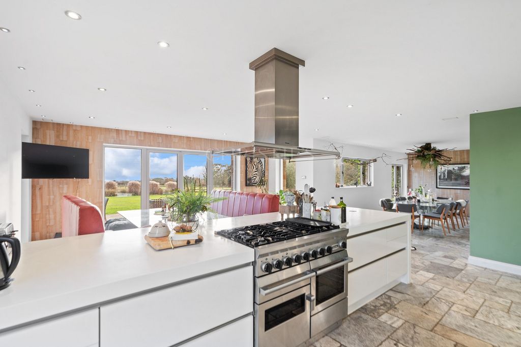 Property photo 2 of 36 Not Specified