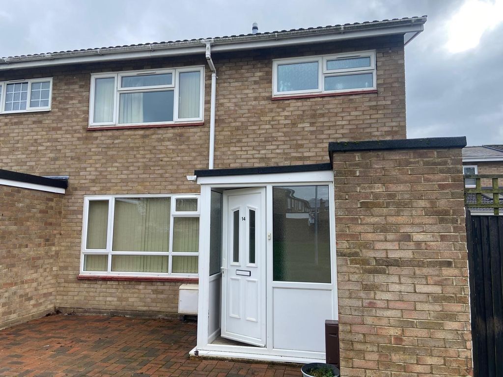 Property photo 1 of 12