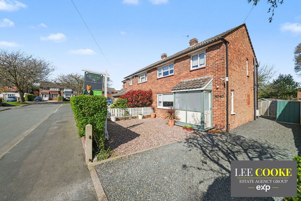 Property photo 1 of 35