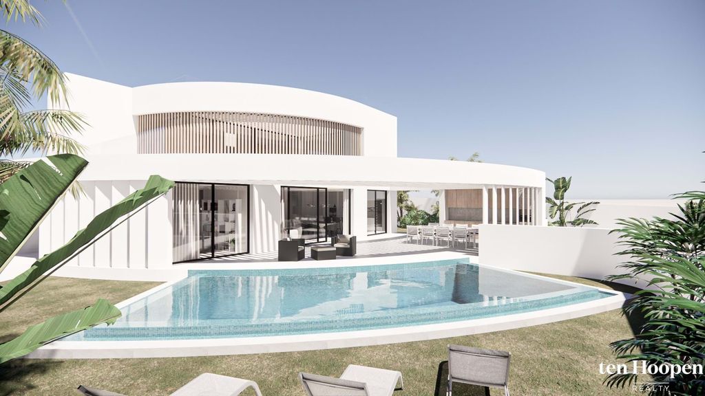 Property photo 1 of 30