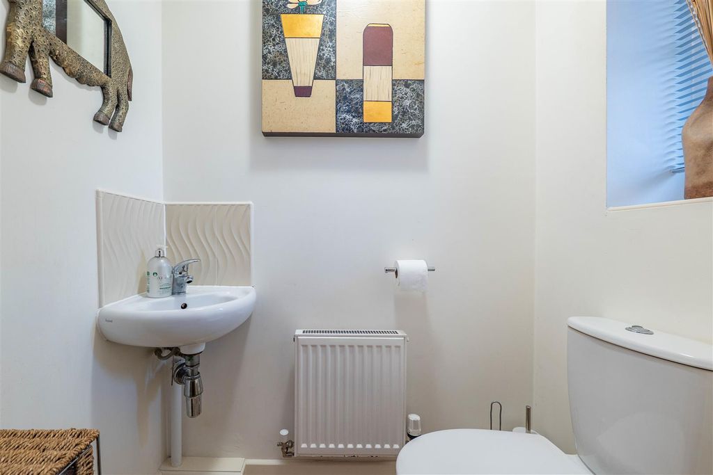 Property photo 2 of 24 WC