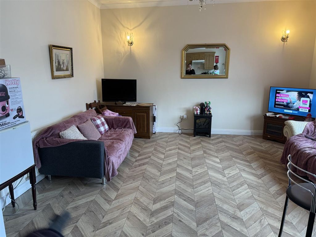 Property photo 2 of 11 Img_7620.Jpg