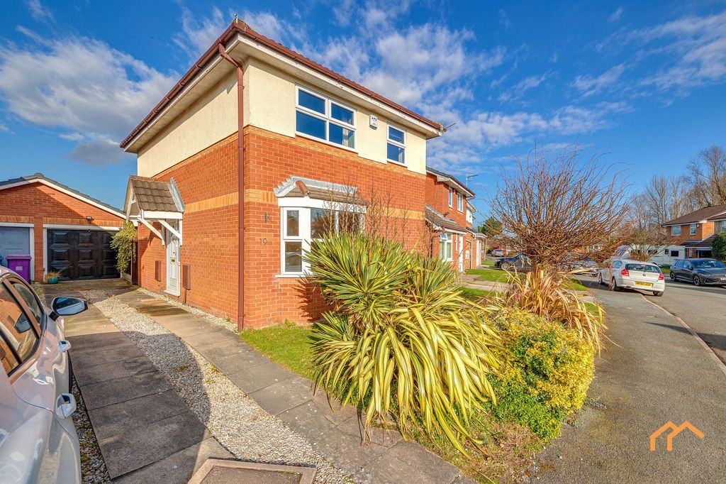 Property photo 1 of 33