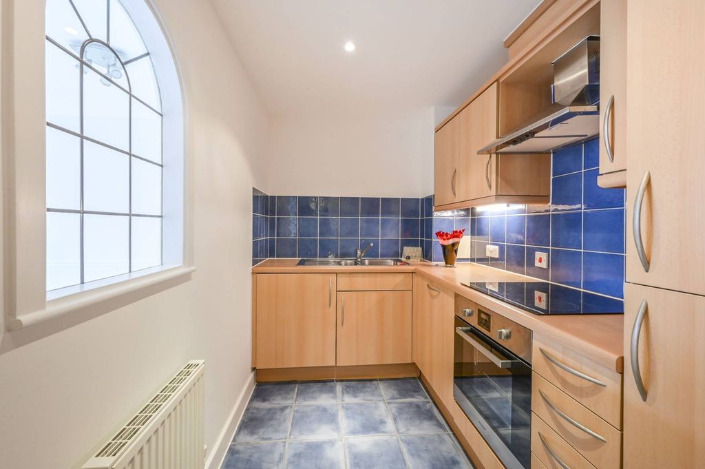 Property photo 3 of 7