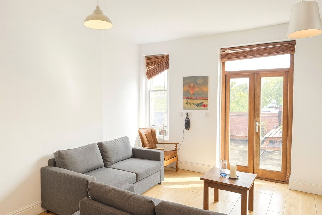Property photo 1 of 6 Picture No. 05