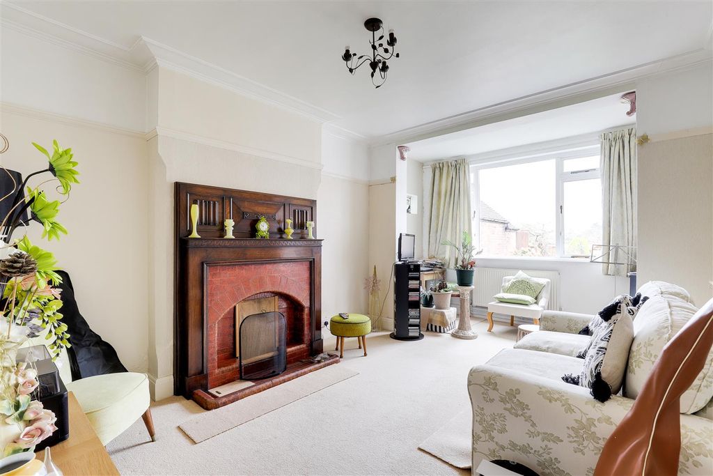 Property photo 3 of 19 5075.Jpg