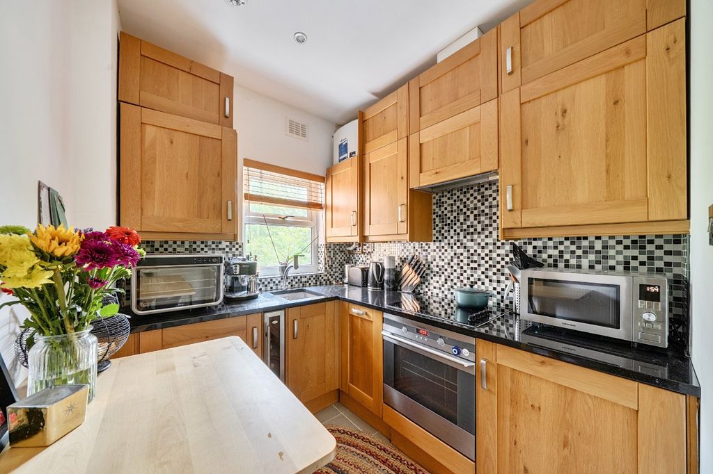 Property photo 2 of 14 Picture No. 09