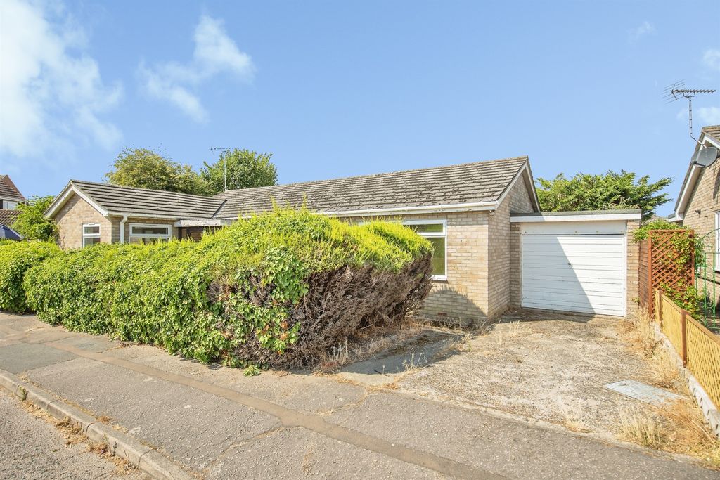 Property photo 1 of 16