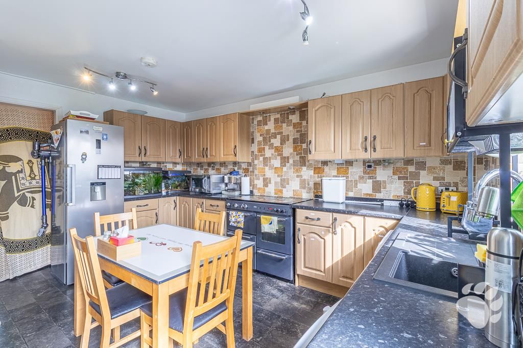 Property photo 3 of 26 Kitchen/Diner