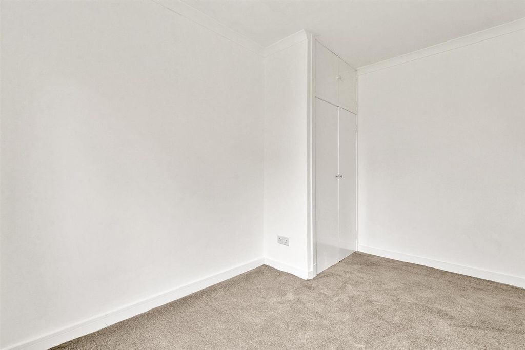 Additional image 18 of 2 bed flat for saleEastfield Crescent Dumbarton G82